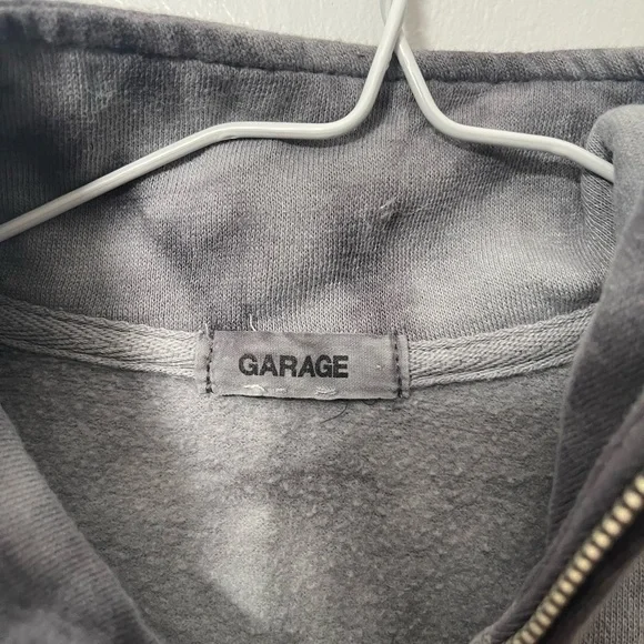 garage cropped crewneck - Picture 3 of 3